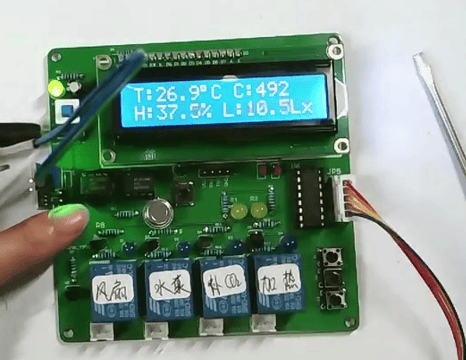 基于单片机的智能温室大棚控制系统