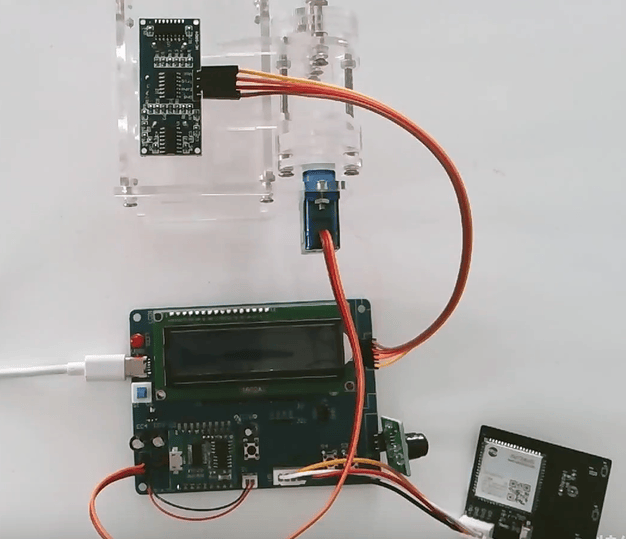 基于单片机的智能垃圾桶设计(51+4G)