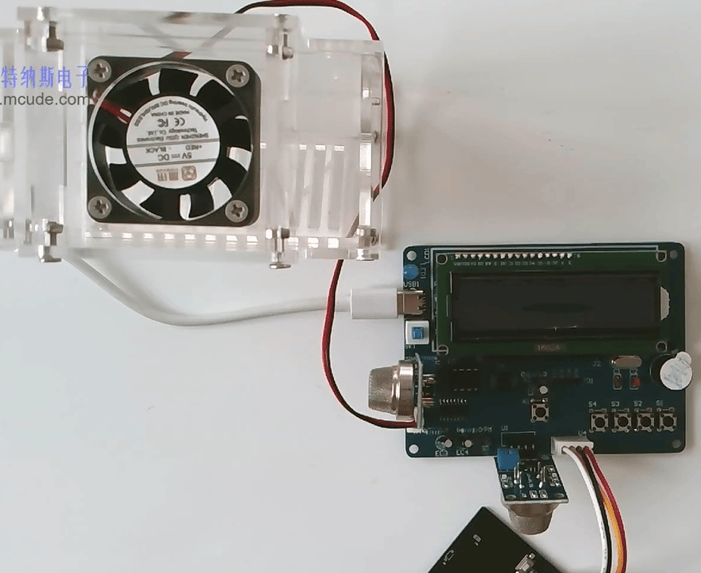 基于单片机的智能油烟机系统设计（51基础版）