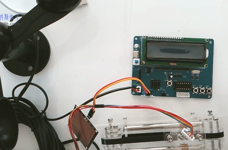 基于单片机的智能窗户系统设计（51+蓝牙版）