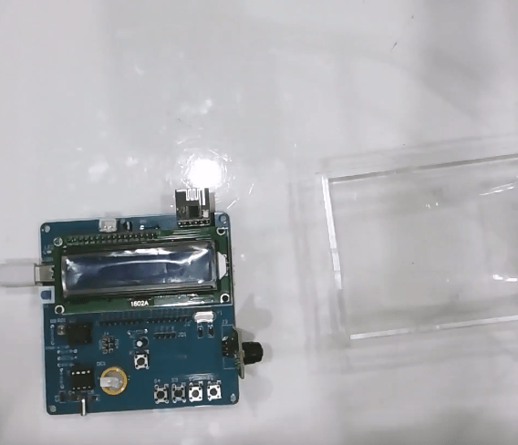 基于单片机的智能台灯系统设计（51+蓝牙版）