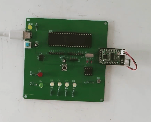 基于单片机的语音控制灯系统设计