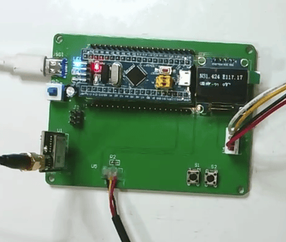 多功能学生书包的设计与实现