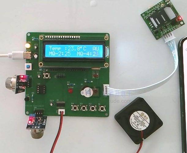 基于单片机的智能抽烟烟机控制系统