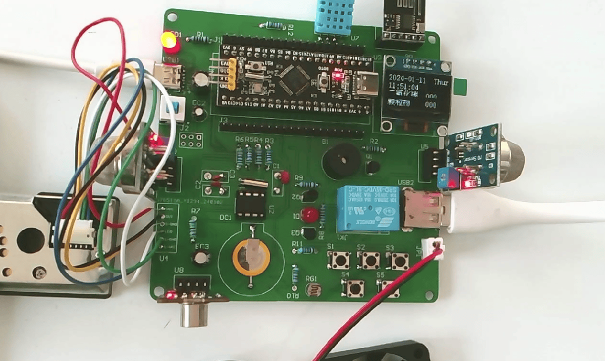 基于单片机的智能鸡舍系统设计