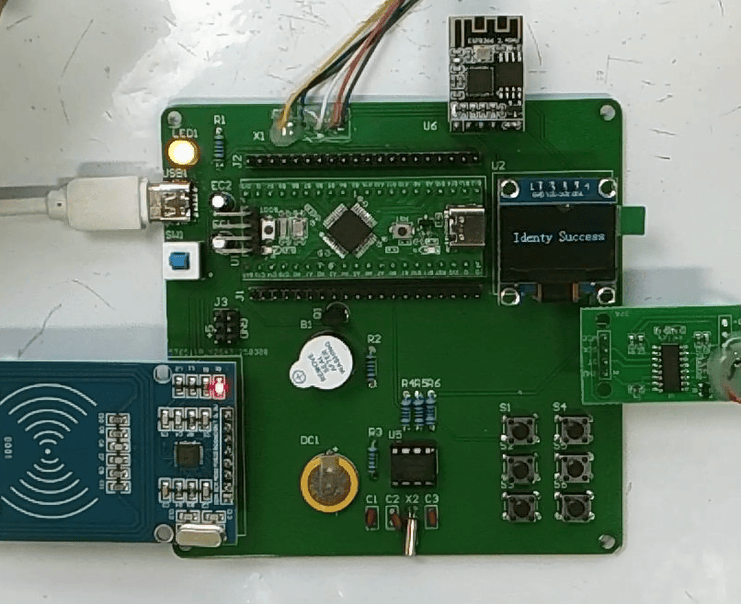 基于STM32单片机和RFID的智能仓储管理系统