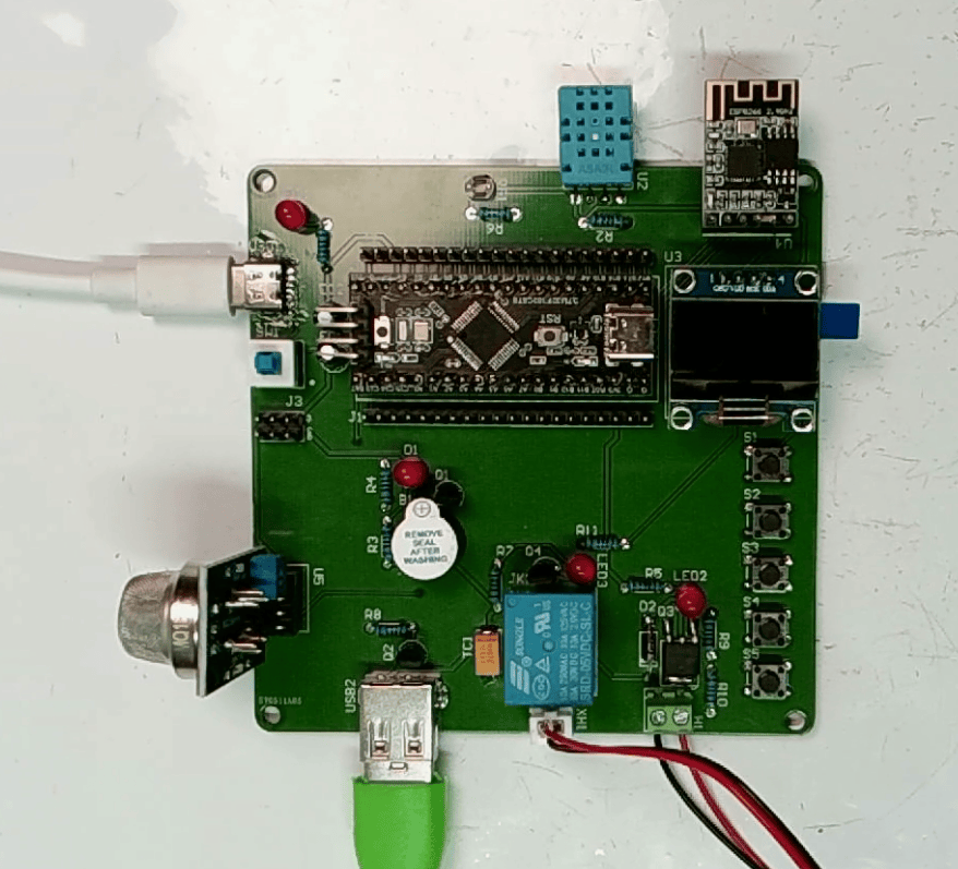 基于STM32与物联网的智能环境监测与控制系统设计