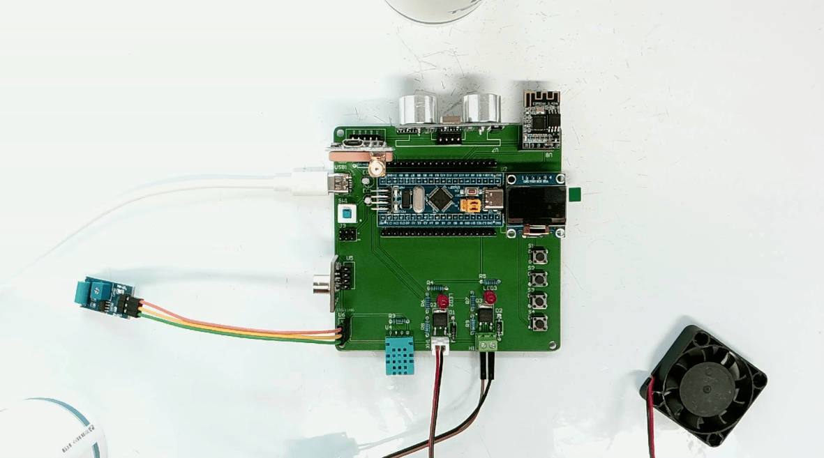 基于STM32冷藏车运输环境监测系统设计与实现