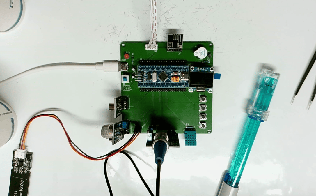 基于STM32单片机的森林生态安全检测预警系统设计