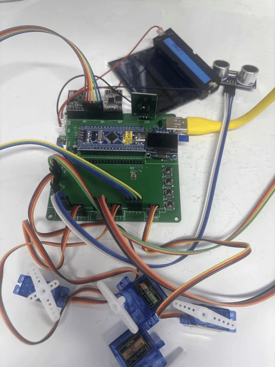 基于STM32的太阳能垃圾分类系统